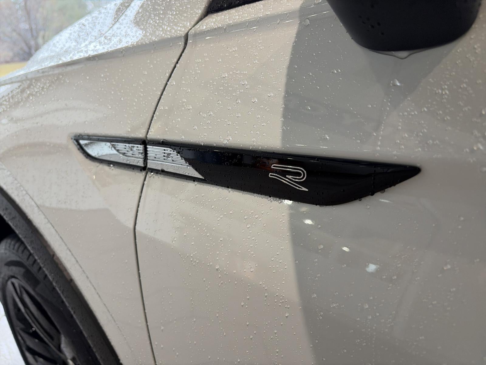 2024 Volkswagen Tiguan 2.0T SE R-Line Black 4MOTION