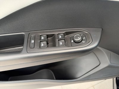 2025 Volkswagen Taos S 4MOTION