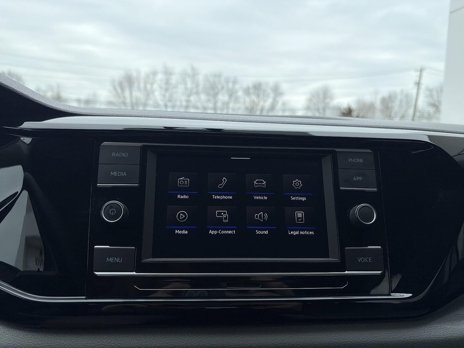 2022 Volkswagen Taos S 4MOTION