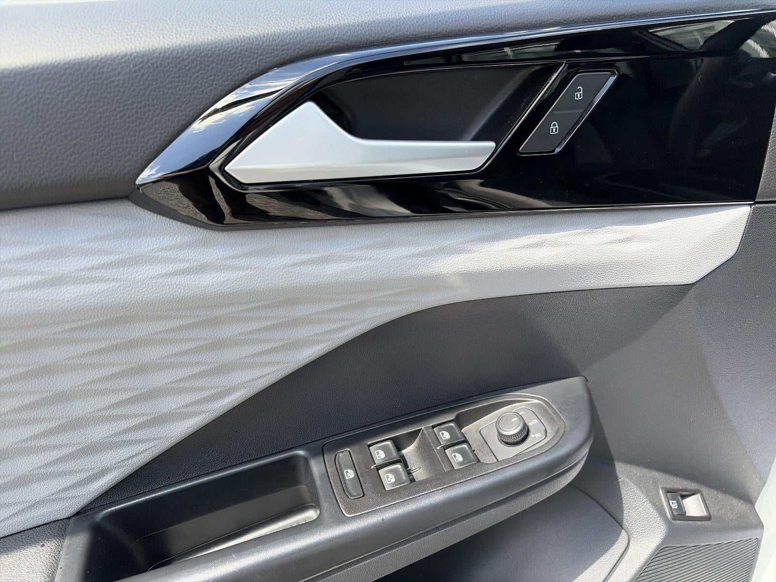 2023 Volkswagen Taos S FWD