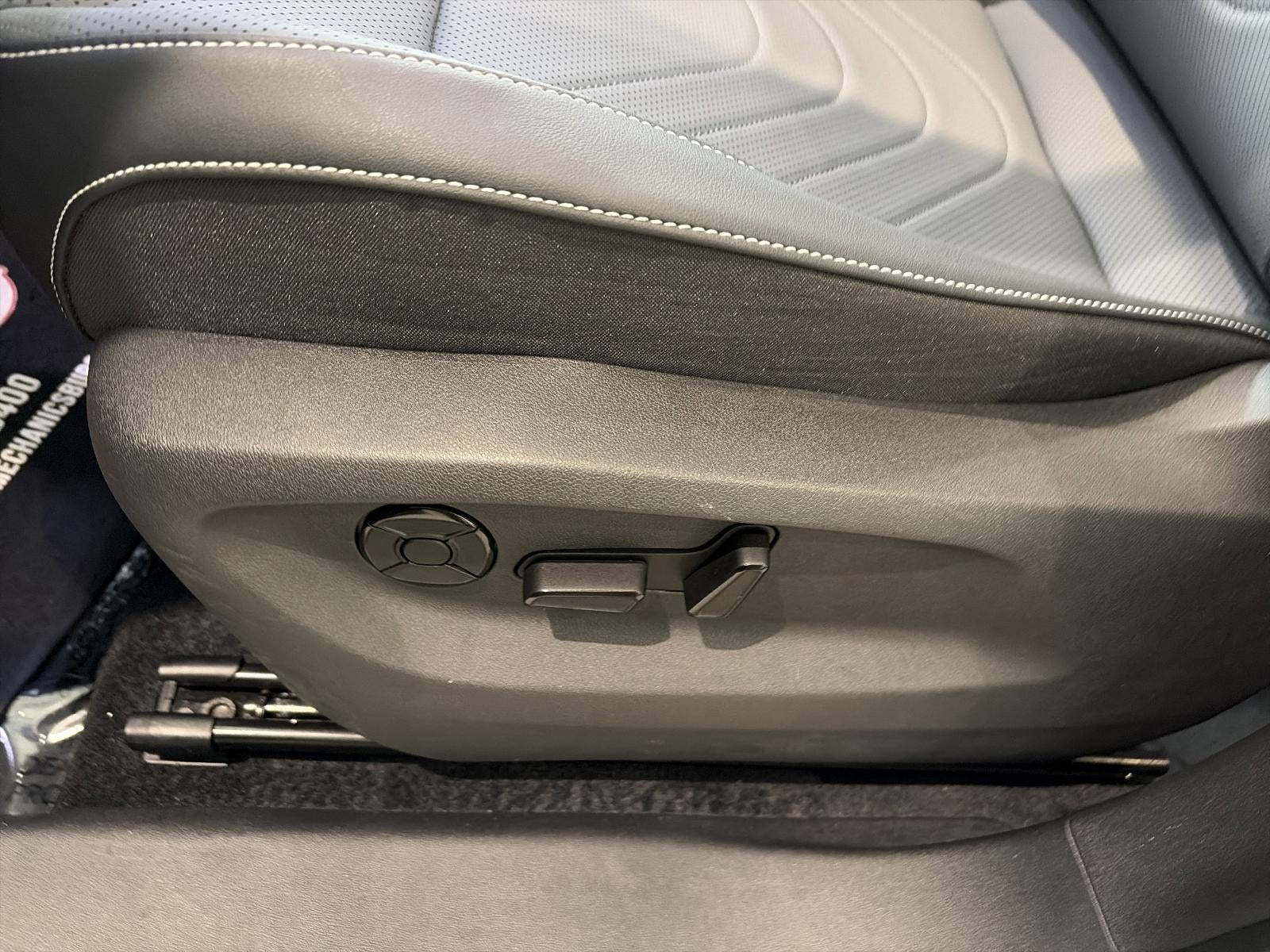 2025 Volkswagen Tiguan 2.0T SE R-Line Black 4MOTION