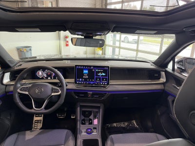 2025 Volkswagen Tiguan 2.0T SE R-Line Black 4MOTION