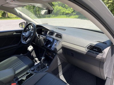 2024 Volkswagen Tiguan 2.0T SE 4MOTION