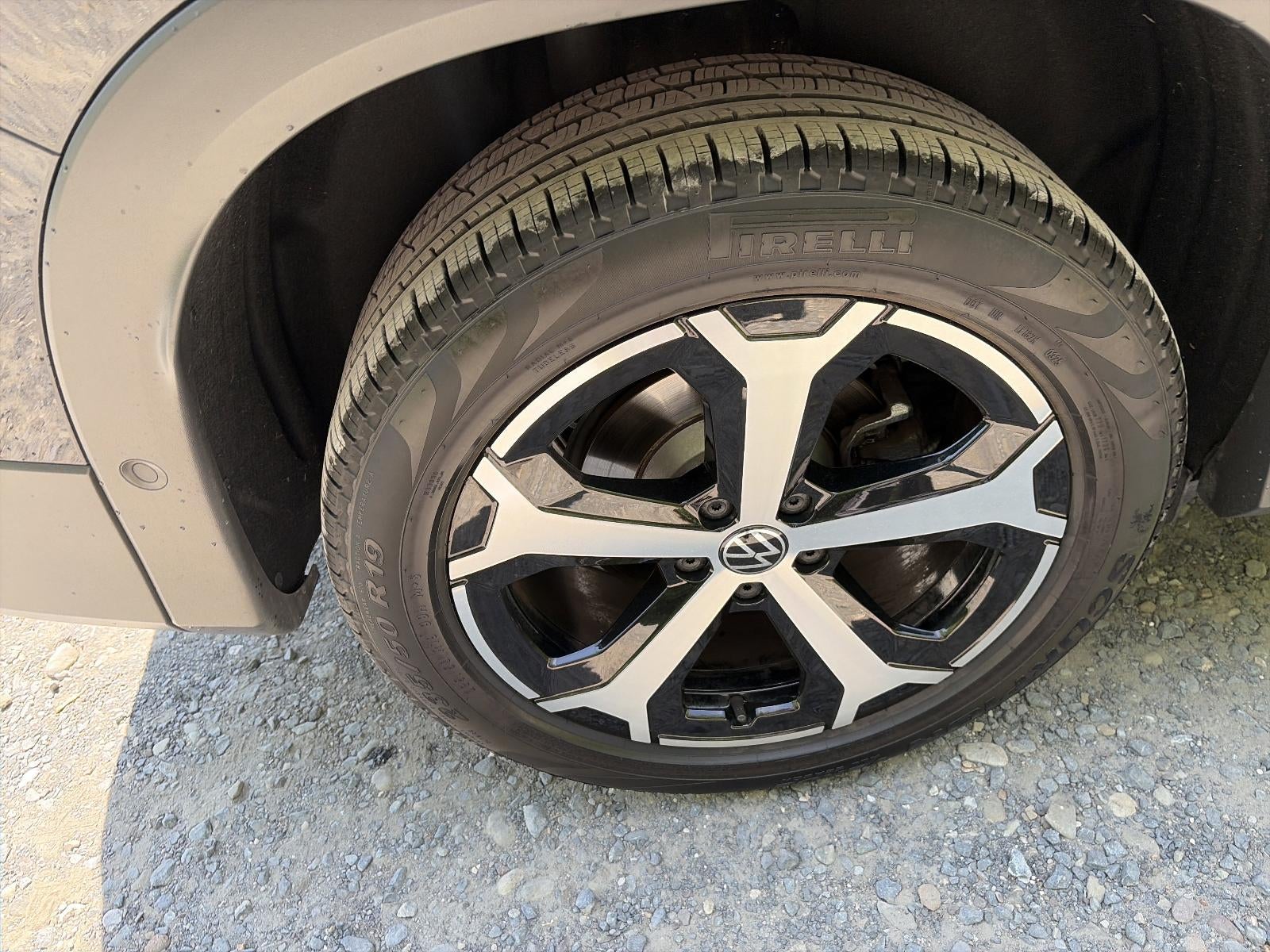 2025 Volkswagen Tiguan 2.0T SE 4MOTION