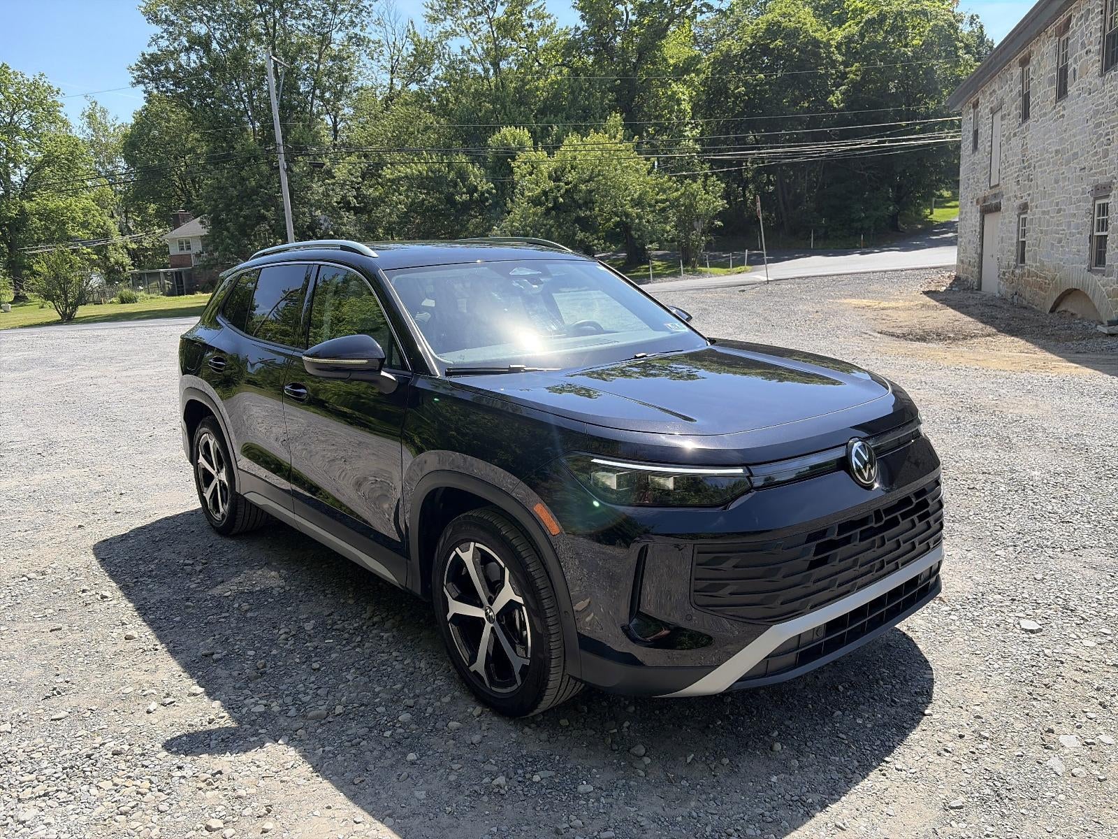2025 Volkswagen Tiguan 2.0T SE 4MOTION