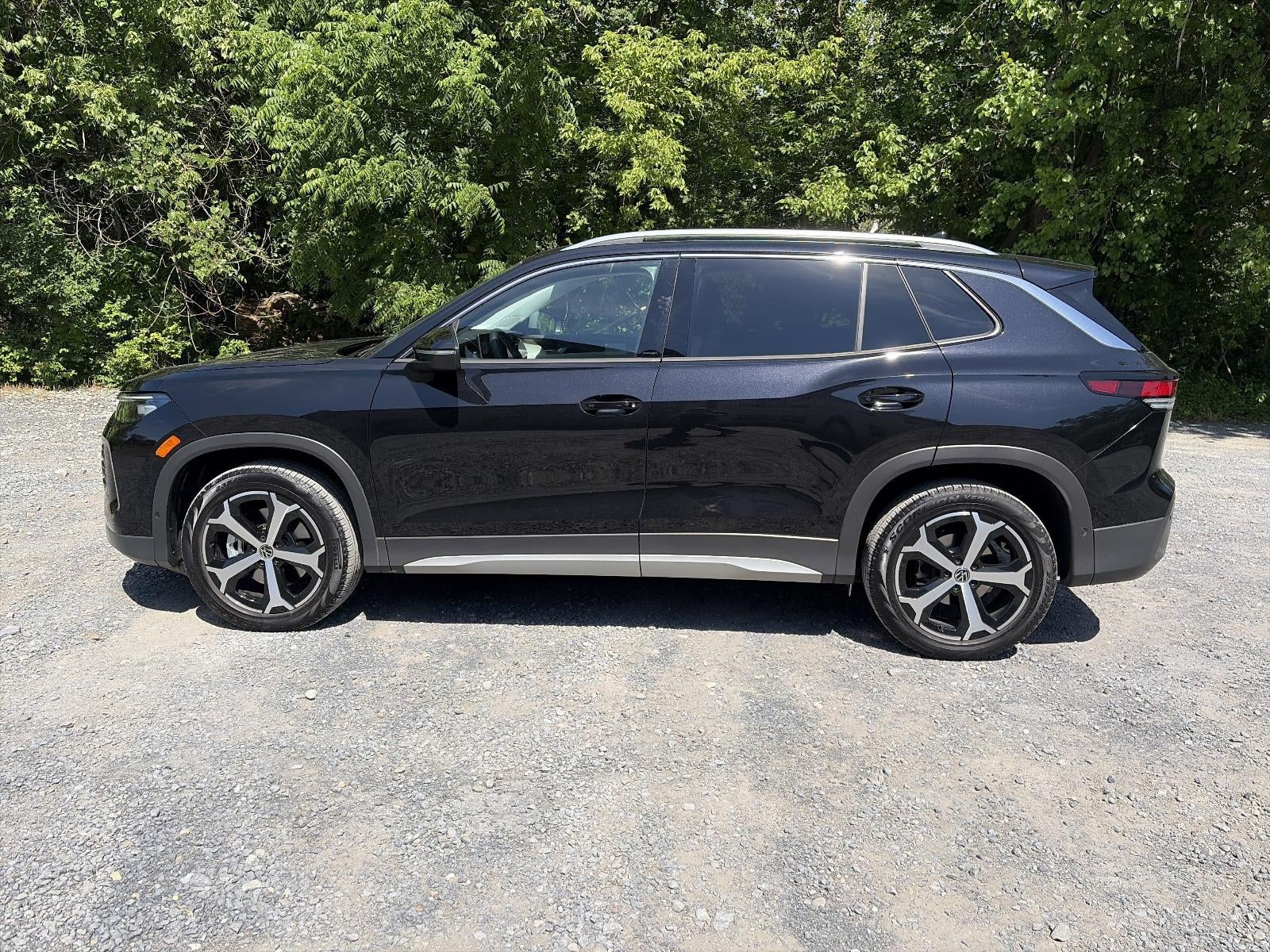 2025 Volkswagen Tiguan 2.0T SE 4MOTION