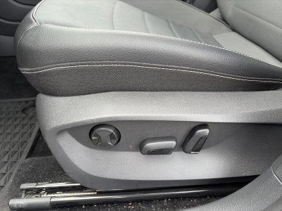 2023 Volkswagen Taos SE 4MOTION *Ltd Avail*