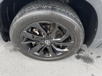 2023 Volkswagen Taos SE 4MOTION *Ltd Avail*
