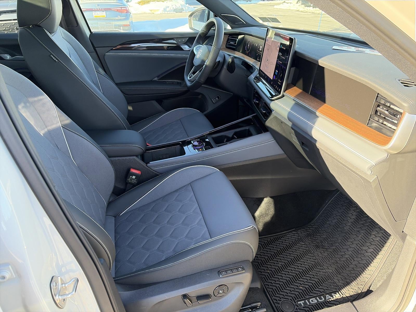 2026 Volkswagen Tiguan 2.0T SEL R-Line Turbo 4MOTION