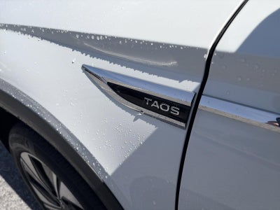 2024 Volkswagen Taos SE 4MOTION