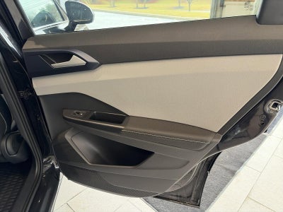 2024 Volkswagen Taos SE 4MOTION