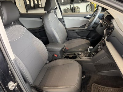 2024 Volkswagen Taos SE 4MOTION