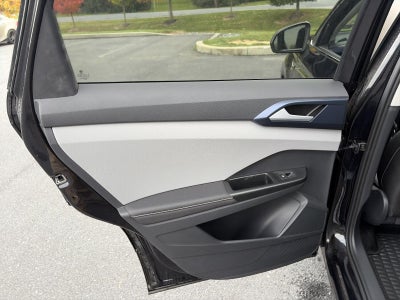 2024 Volkswagen Taos SE 4MOTION