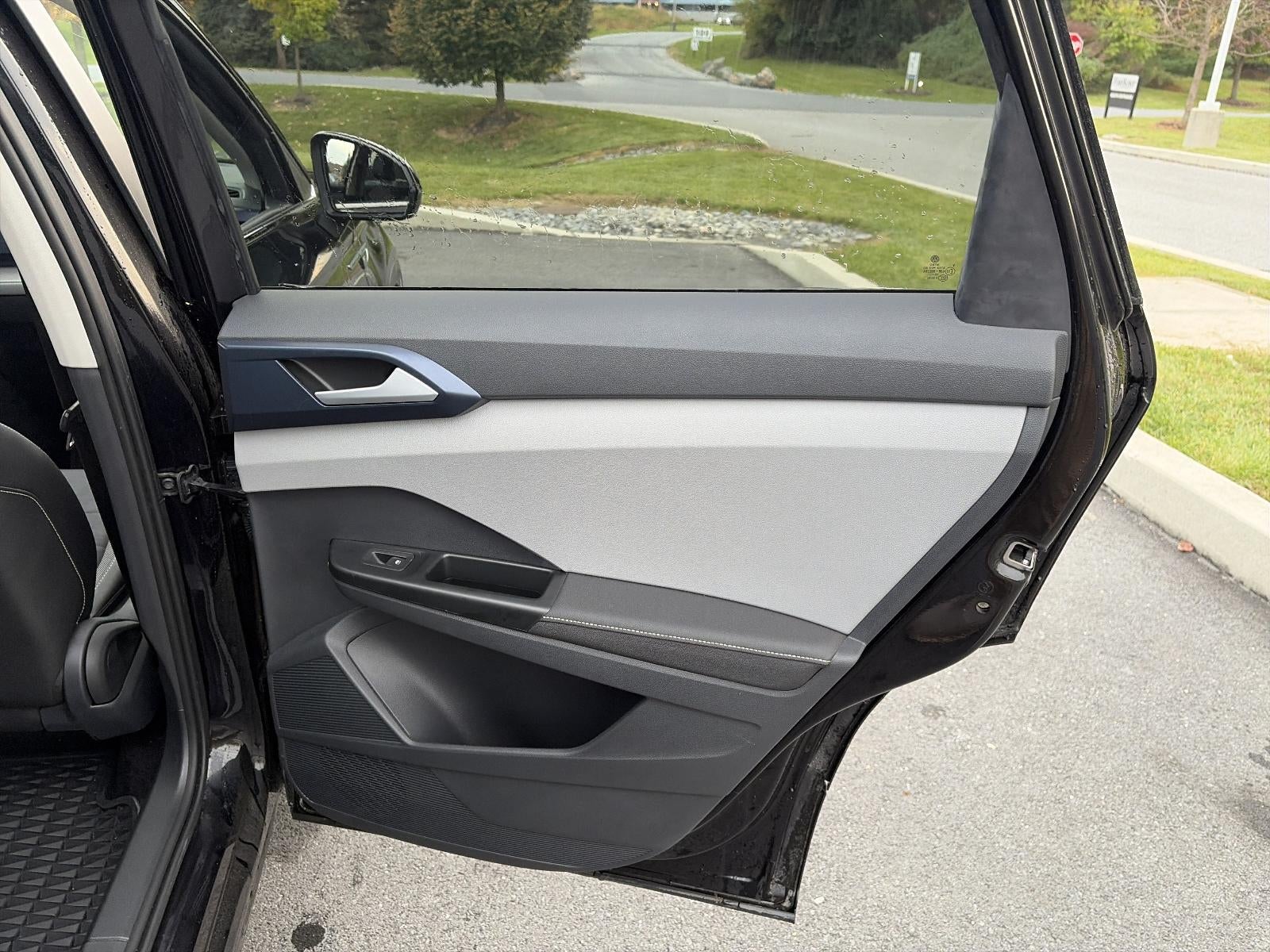 2024 Volkswagen Taos SE 4MOTION