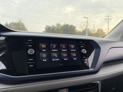 2024 Volkswagen Taos SE 4MOTION