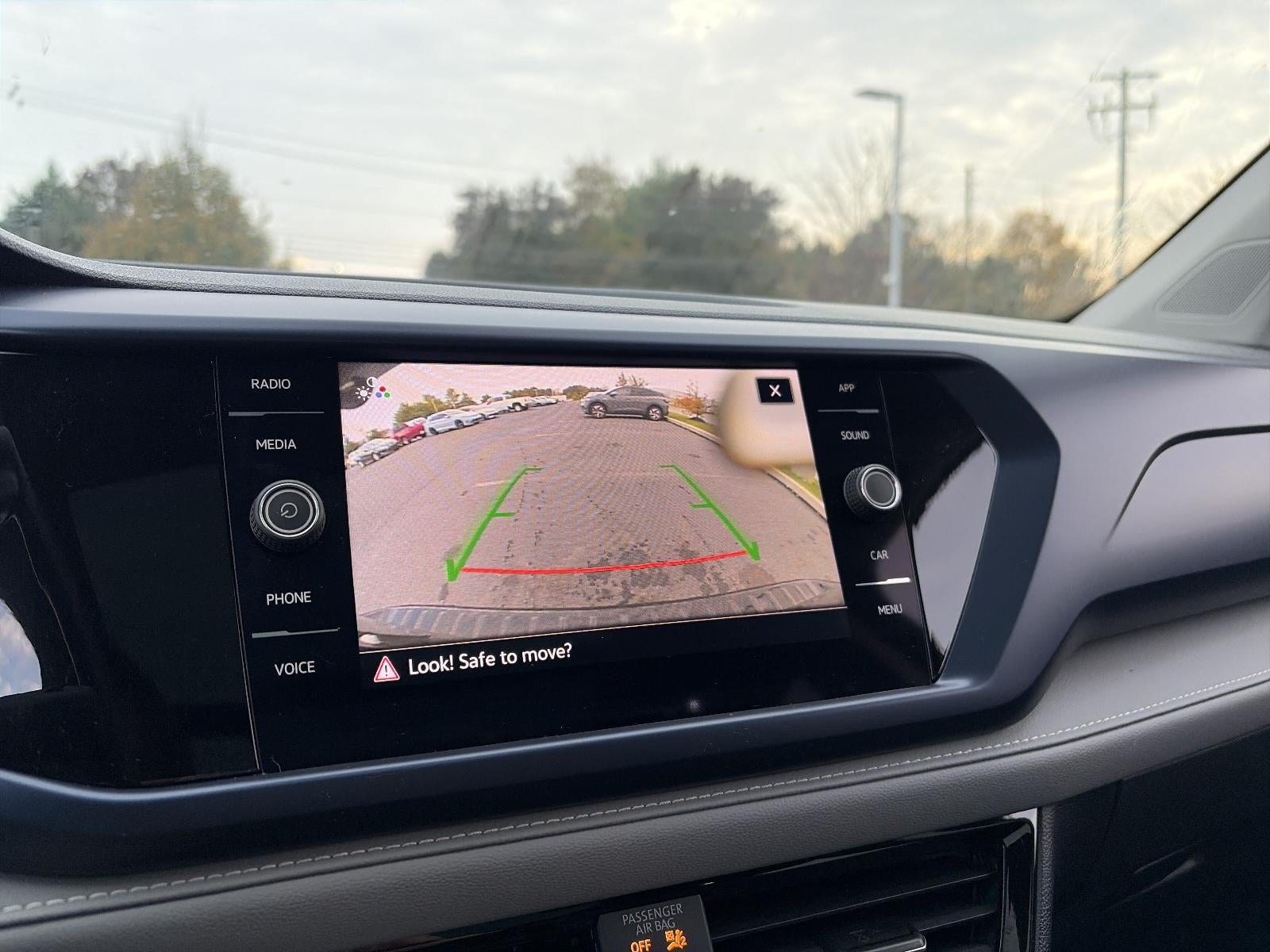 2024 Volkswagen Taos SE 4MOTION