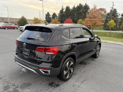 2024 Volkswagen Taos SE 4MOTION