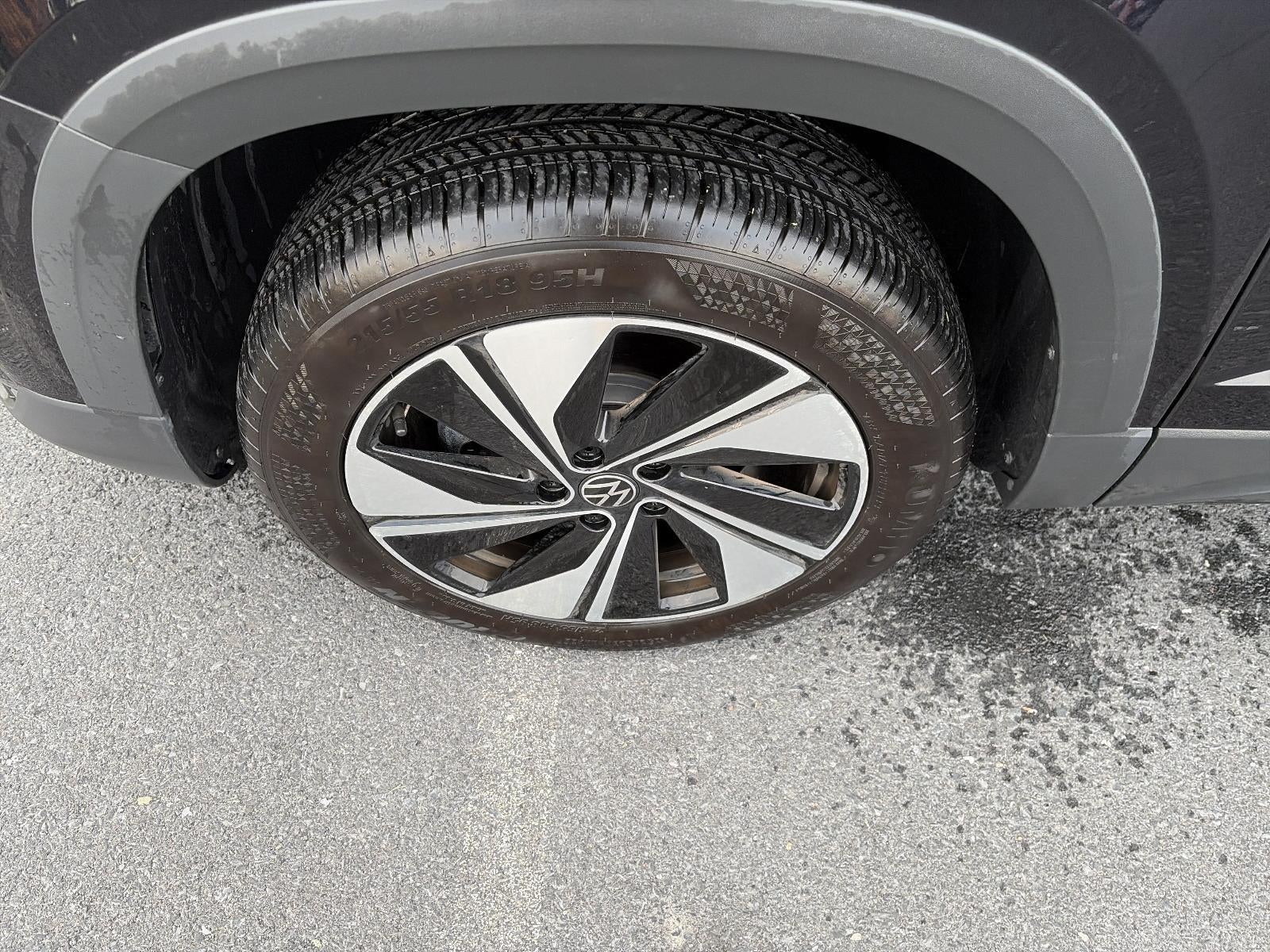 2024 Volkswagen Taos SE 4MOTION