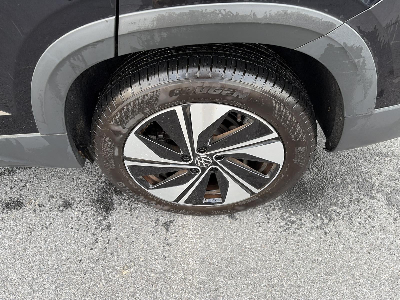 2024 Volkswagen Taos SE 4MOTION