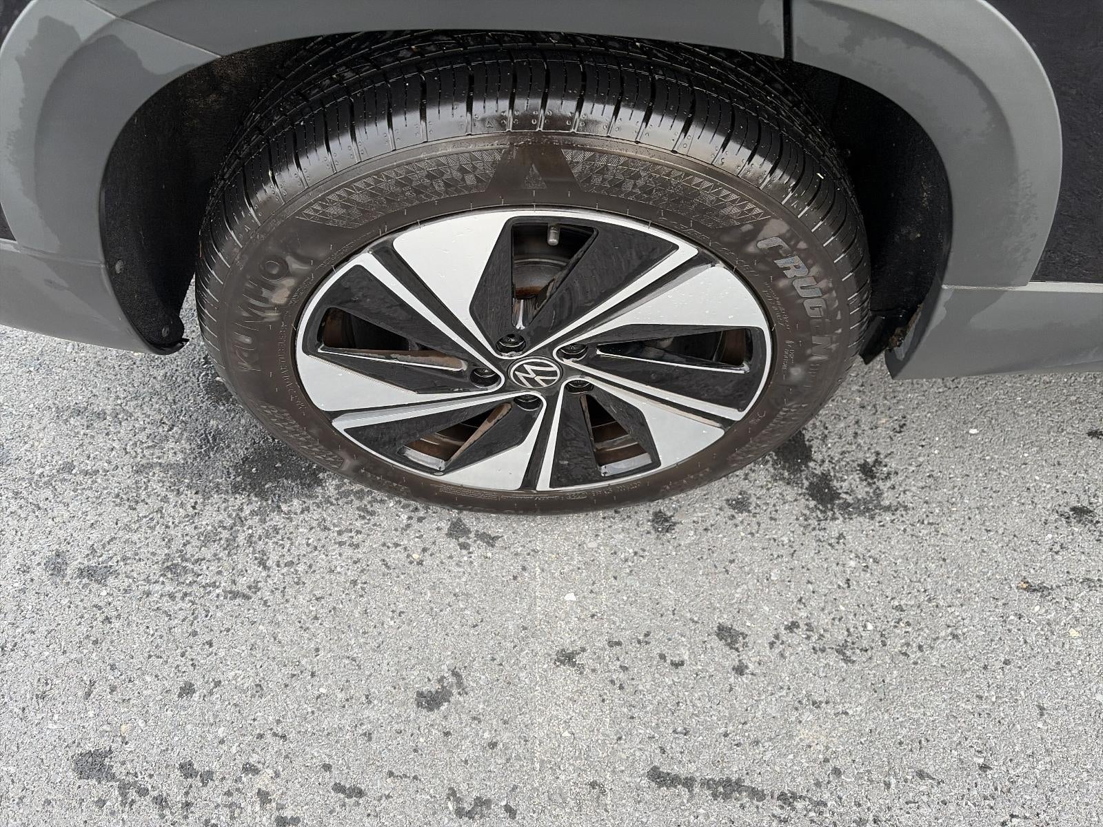 2024 Volkswagen Taos SE 4MOTION