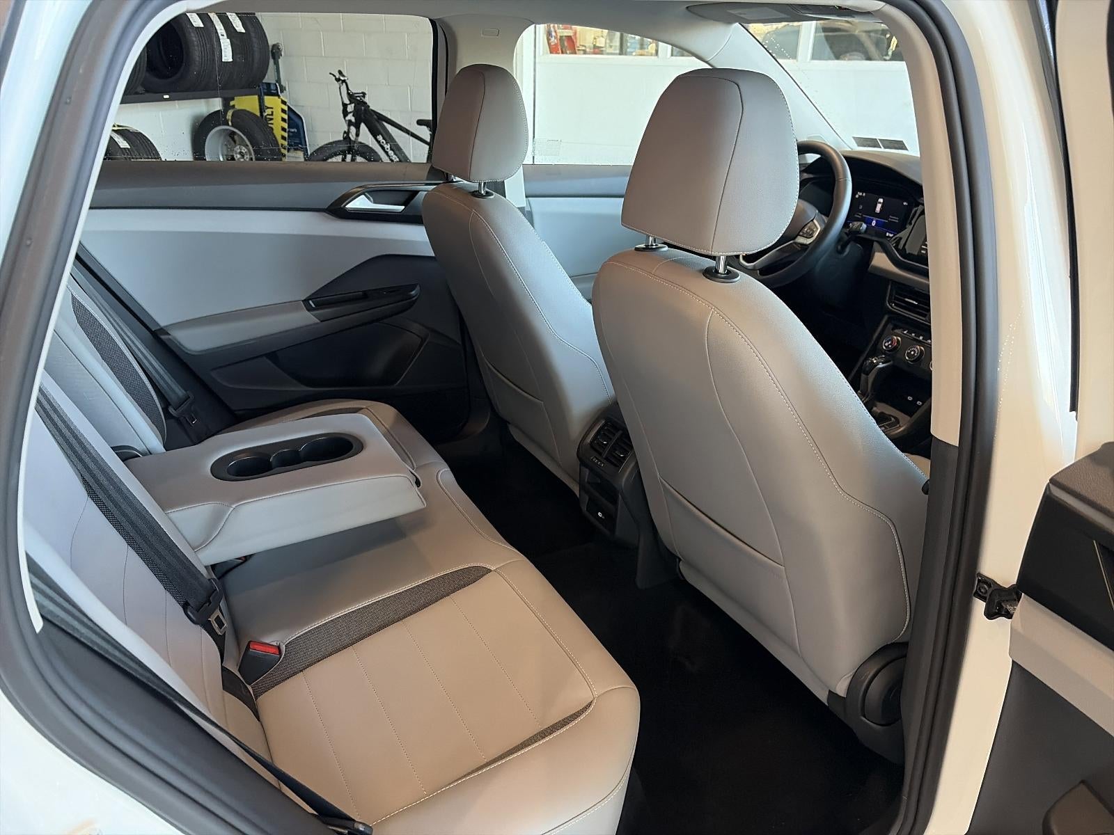 2022 Volkswagen Taos SE 4MOTION