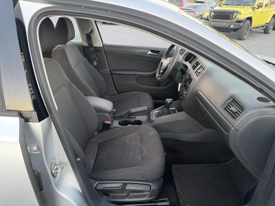 2016 Volkswagen Jetta 4dr Auto 1.4T S Sedan