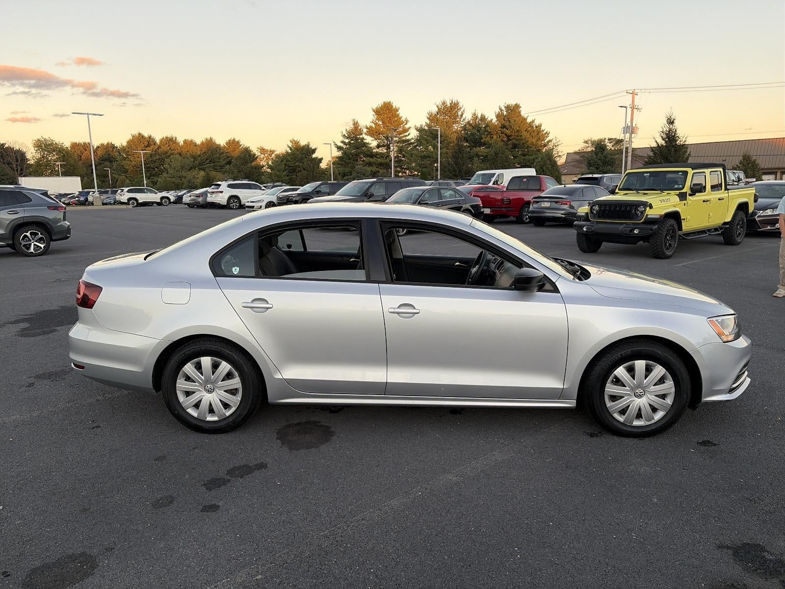 2016 Volkswagen Jetta 4dr Auto 1.4T S Sedan