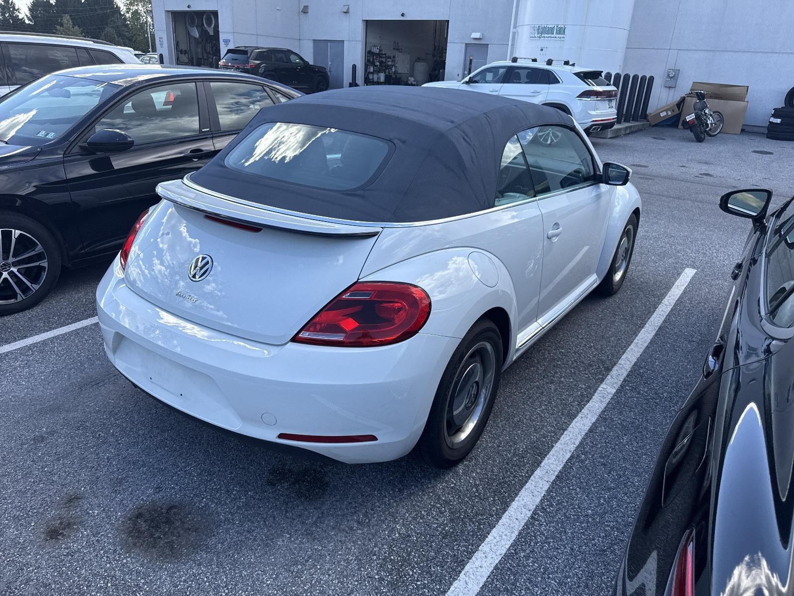 2016 Volkswagen Beetle Convertible 2dr Auto 1.8T Denim PZEV