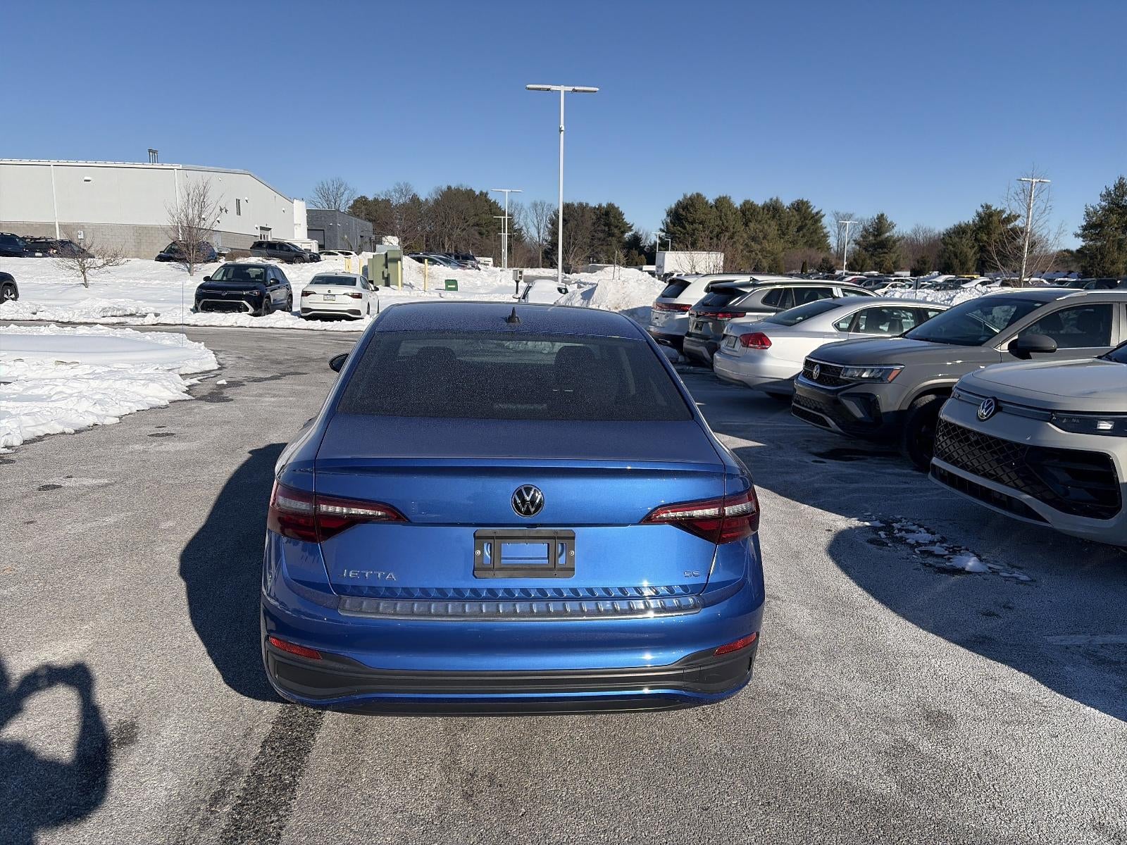 2023 Volkswagen Jetta SE Auto