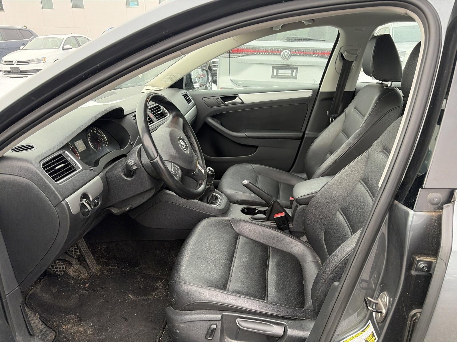 2014 Volkswagen Jetta 4dr Manual SE PZEV Sedan