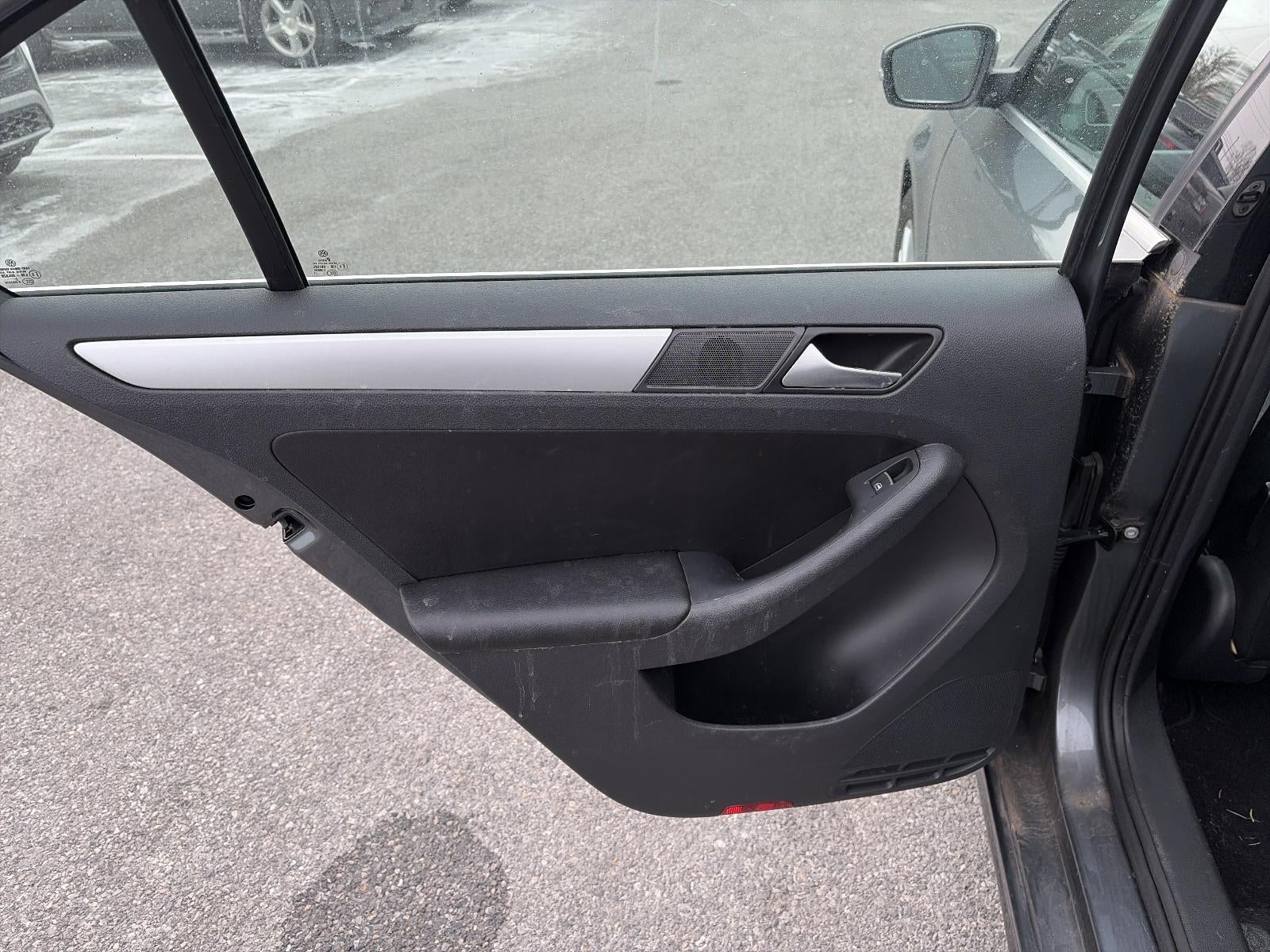 2014 Volkswagen Jetta 4dr Manual SE PZEV Sedan