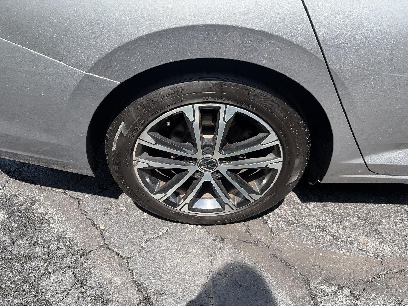 2023 Volkswagen Jetta Sport Auto