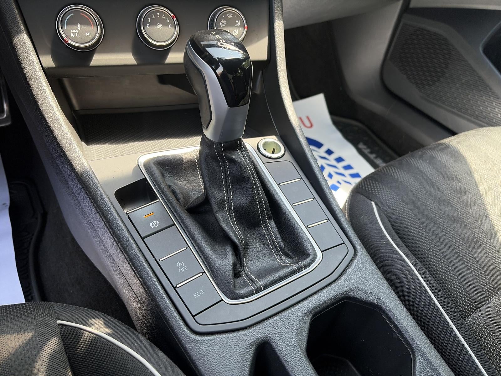 2023 Volkswagen Jetta Sport Auto