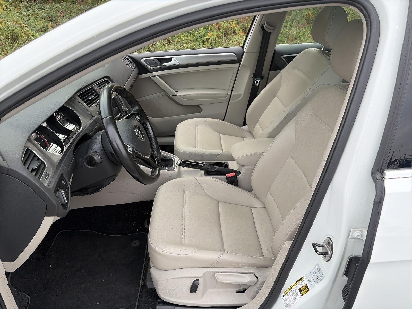 2017 Volkswagen Golf SportWagen 1.8T SE Auto