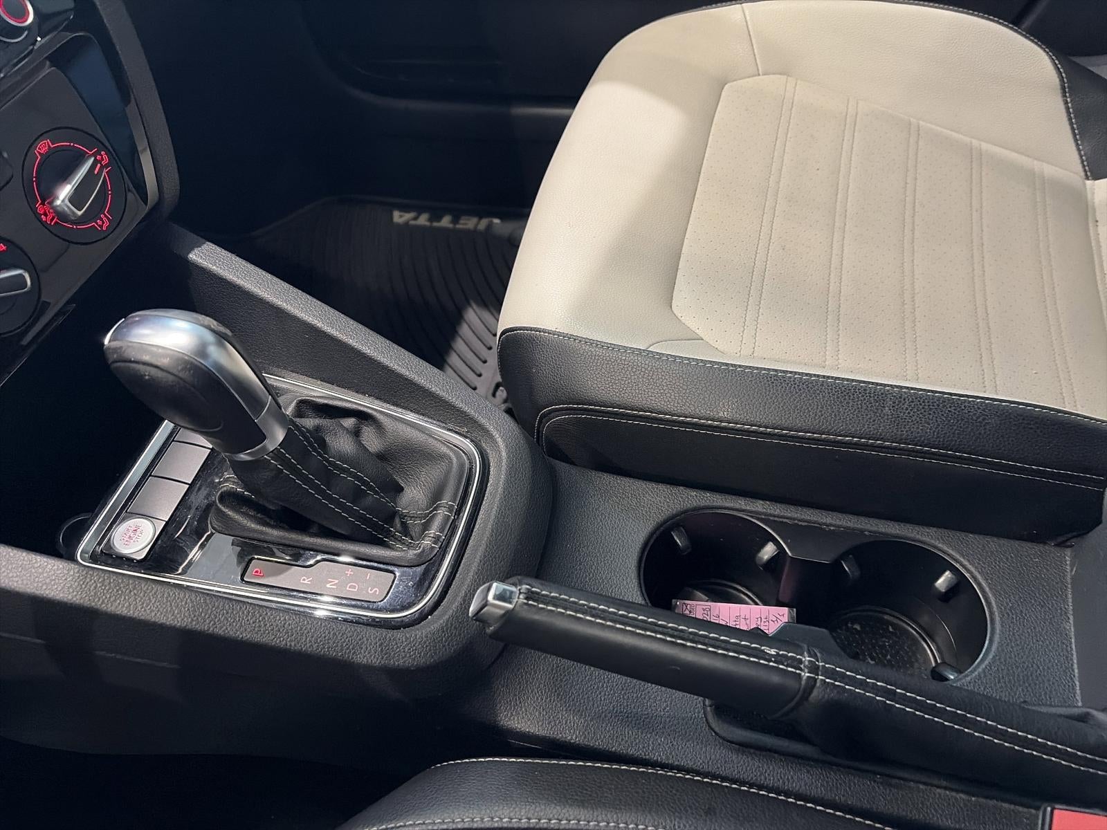 2016 Volkswagen Jetta 4dr Auto 1.8T Sport PZEV Sedan