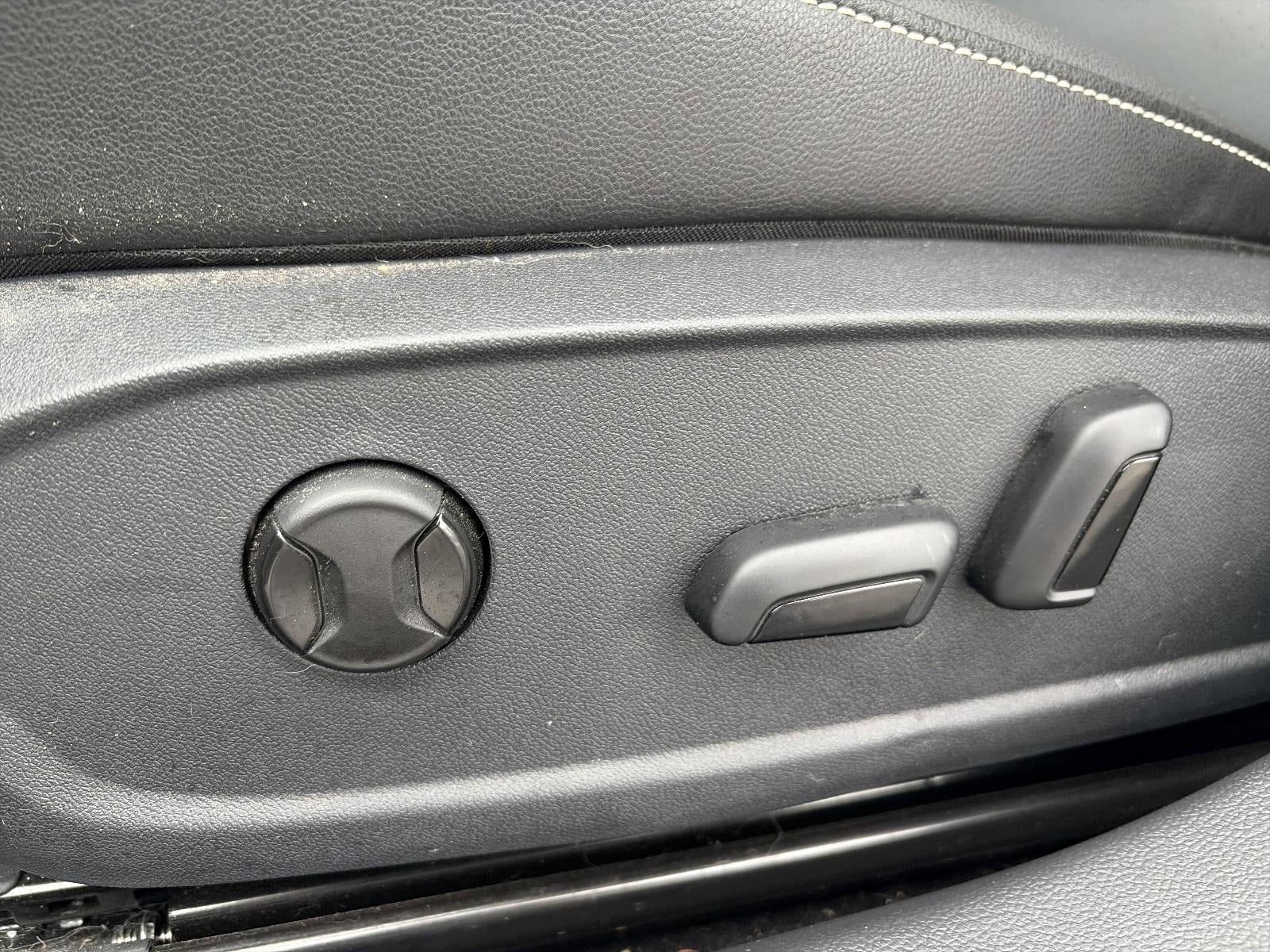 2025 Volkswagen Jetta SE Auto