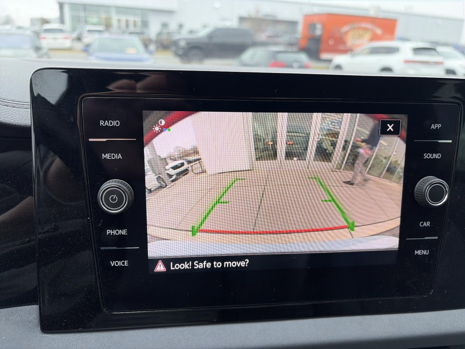 2025 Volkswagen Jetta SE Auto