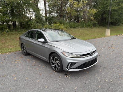 2026 Volkswagen Jetta SEL Auto
