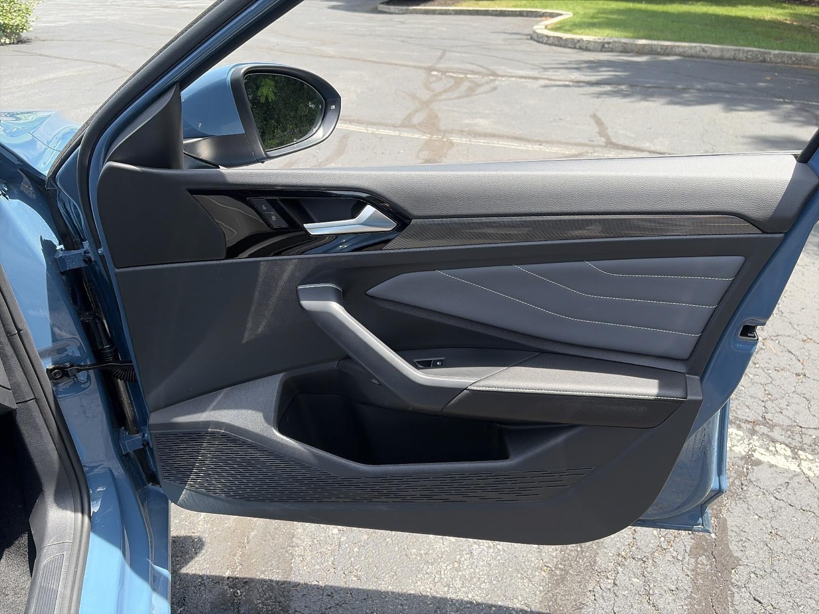 2025 Volkswagen Jetta SEL Auto
