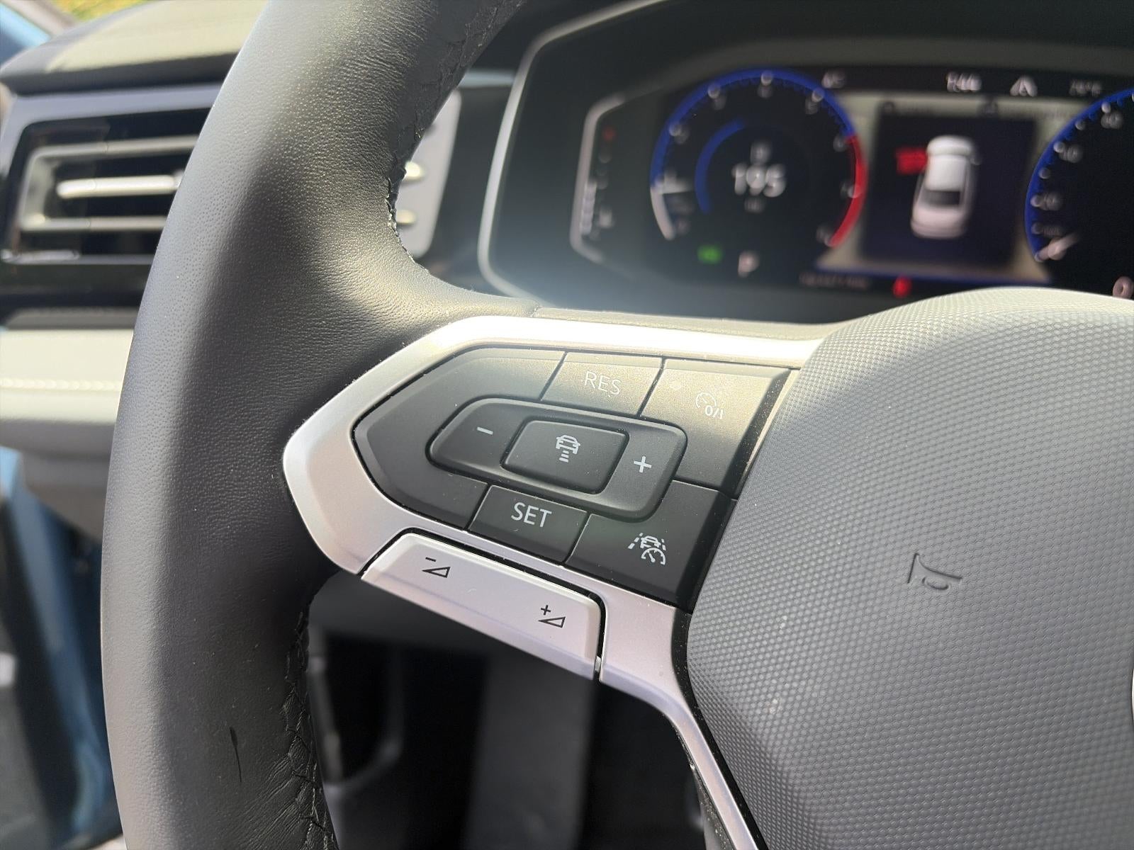 2025 Volkswagen Jetta SEL Auto
