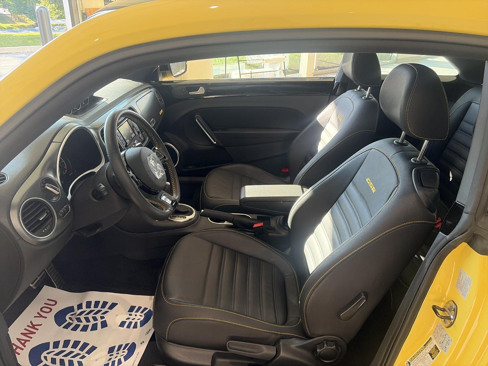 2014 Volkswagen Beetle 2dr DSG 2.0T Turbo R-Line PZEV