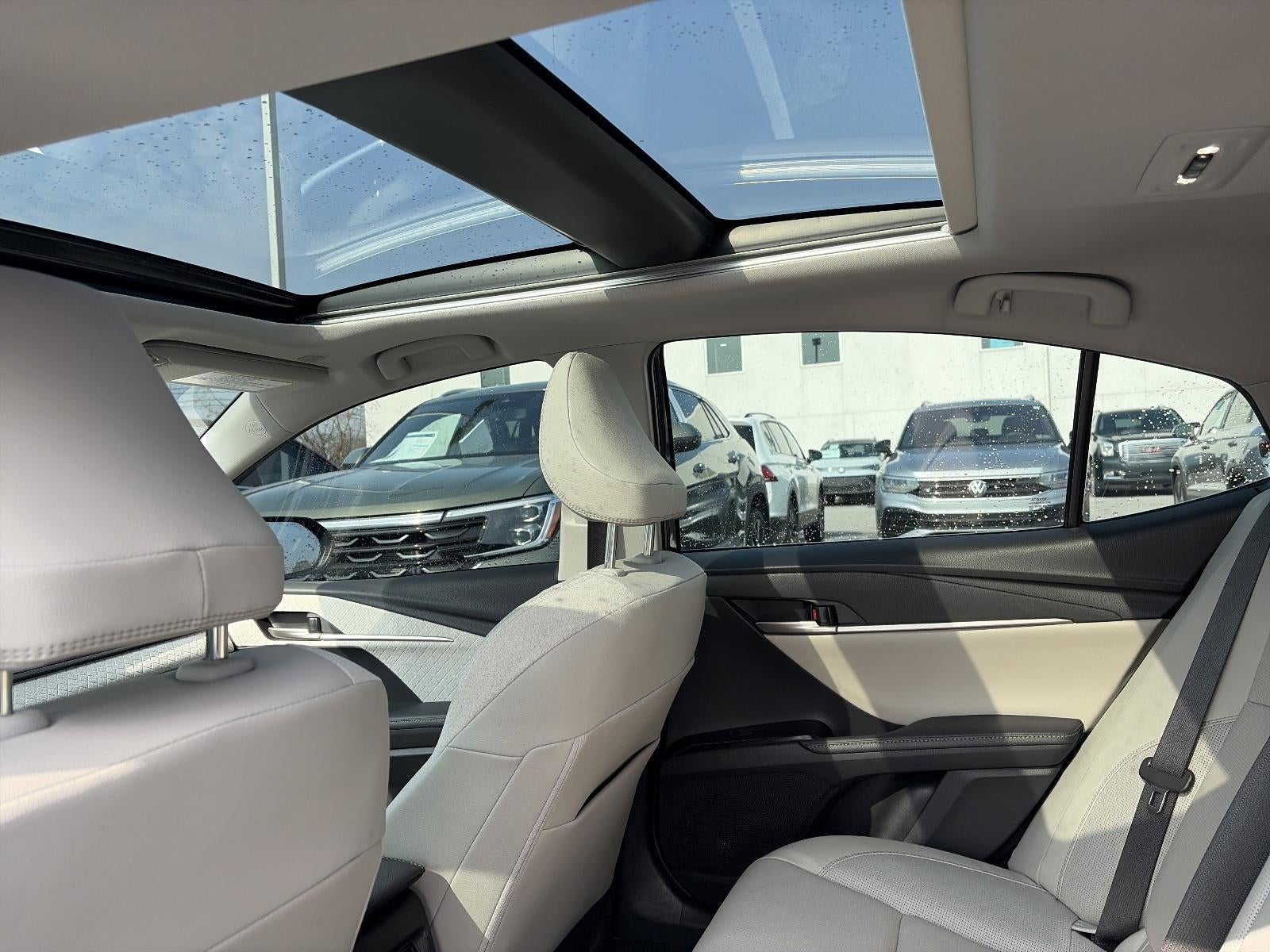 2025 Toyota Camry XSE AWD (Natl)