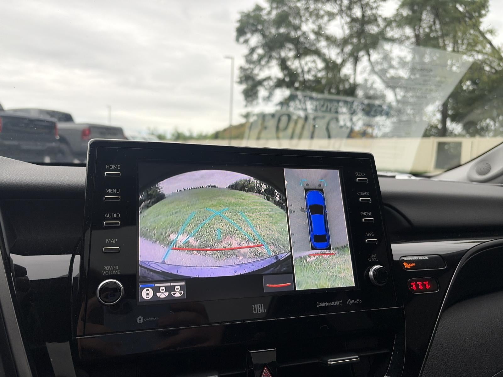 2022 Toyota Camry XLE Auto (SE)
