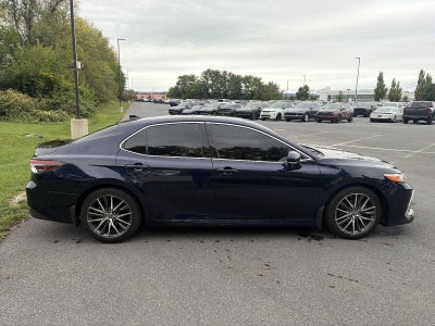 2022 Toyota Camry XLE Auto (SE)