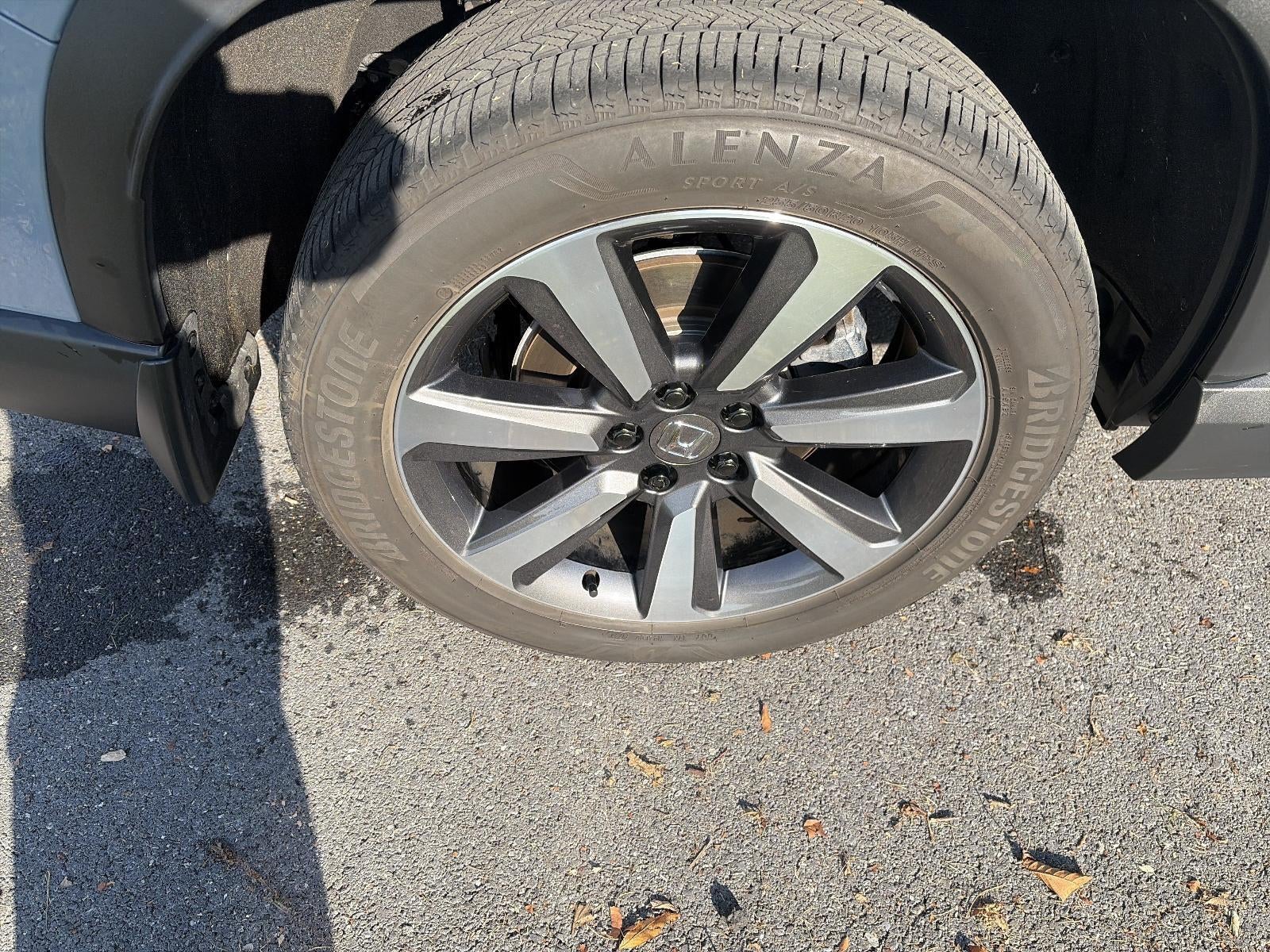 2025 Honda Pilot Touring AWD