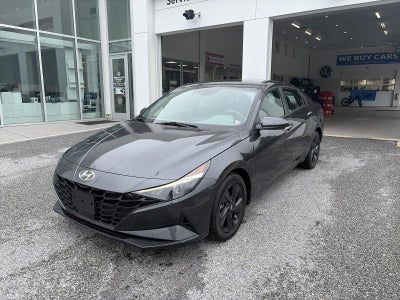 2022 Hyundai ELANTRA SEL IVT
