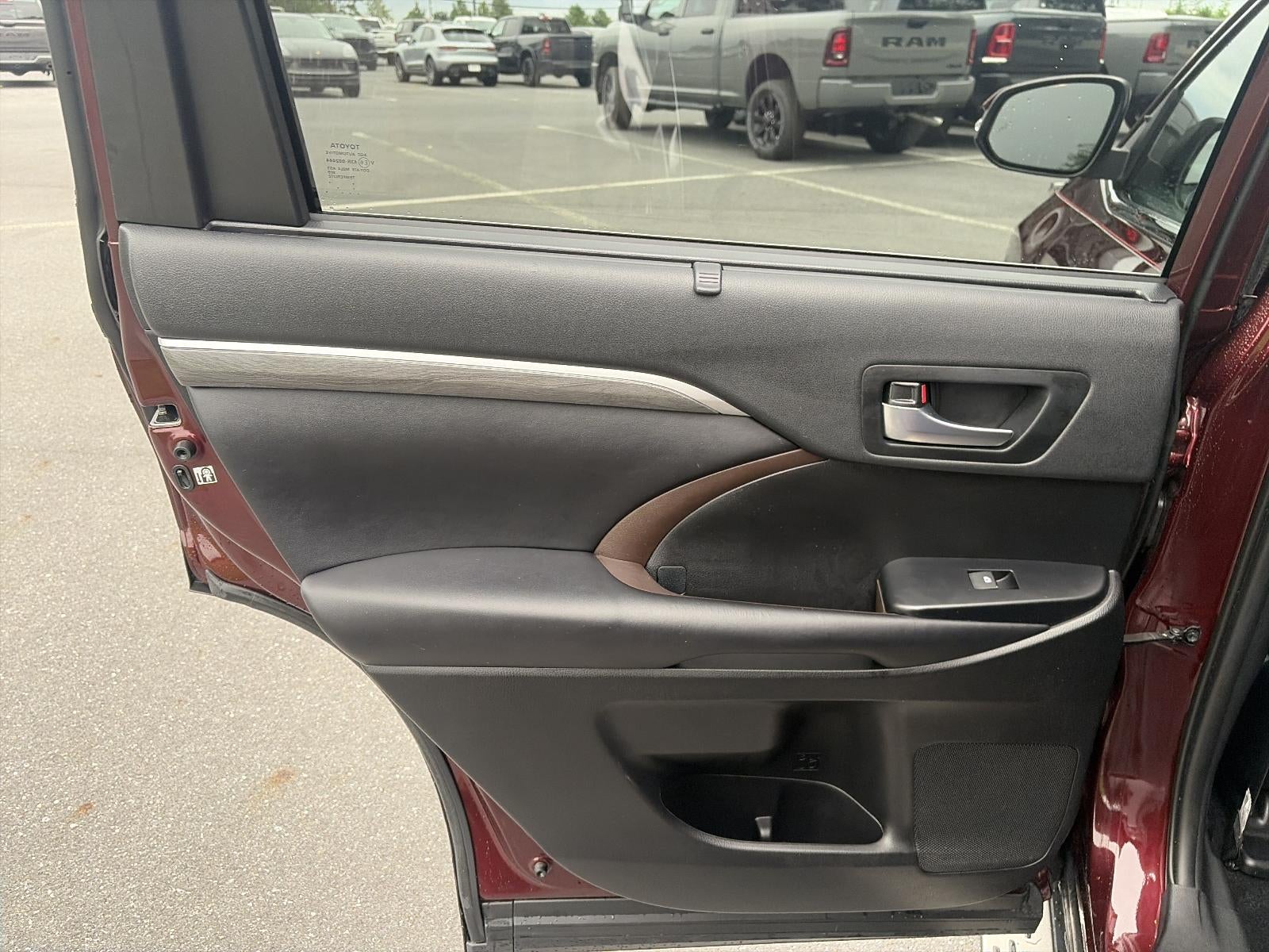 2019 Toyota Highlander Hybrid Limited V6 AWD (Natl)