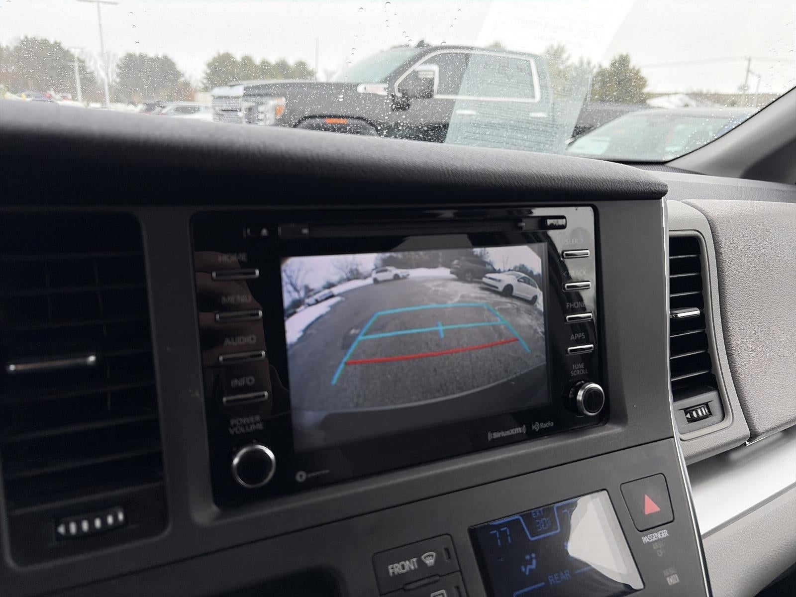 2018 Toyota Sienna LE FWD 8-Passenger (Natl)