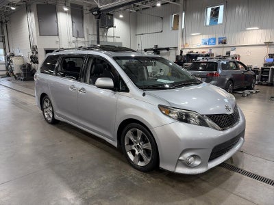2013 Toyota Sienna 5dr 8-Pass Van V6 SE FWD (Natl)