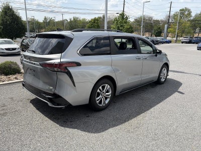 2022 Toyota Sienna XSE AWD 7-Passenger (Natl)